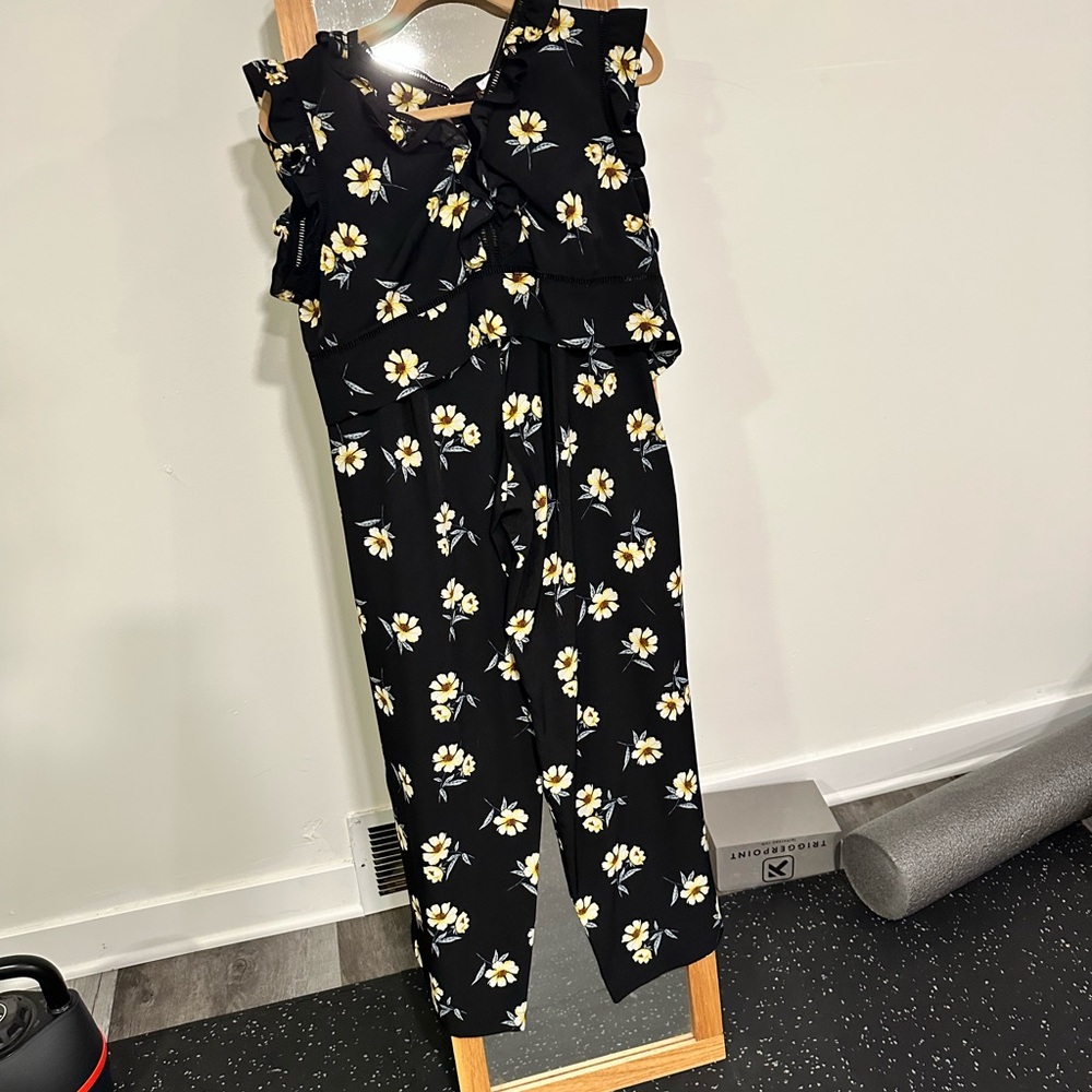 Floral Black Two Piece/Crop Top and Pants